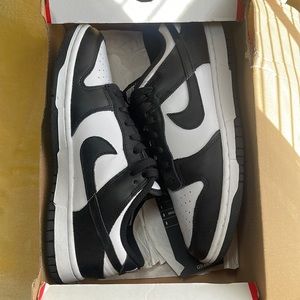 Nike dunks/ Panda dunks